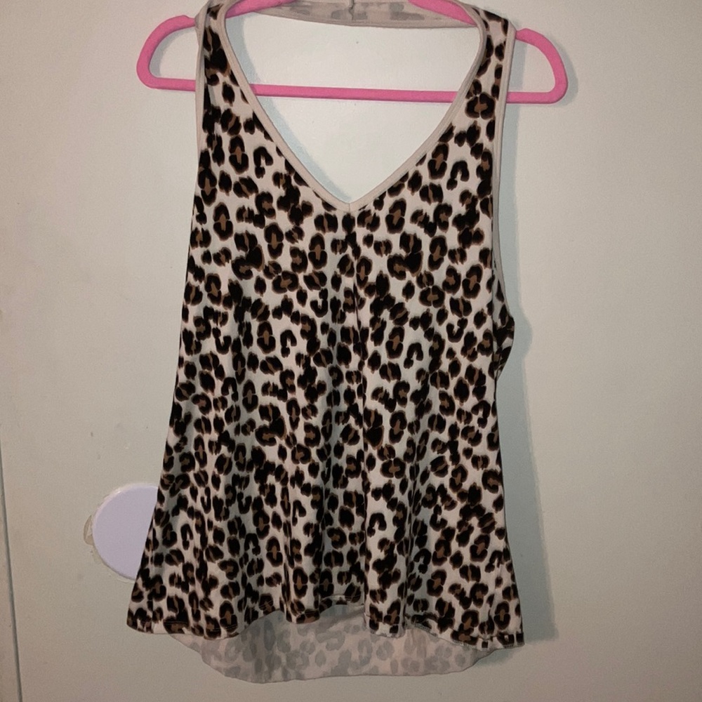 π€ Torrid Foxy V-Neck Halter Leopard Print Top π€ - Picture 7 of 7